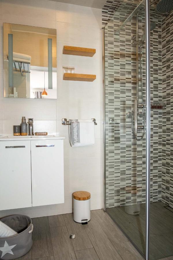 רוביני Studio Apartment Noah מראה חיצוני תמונה
