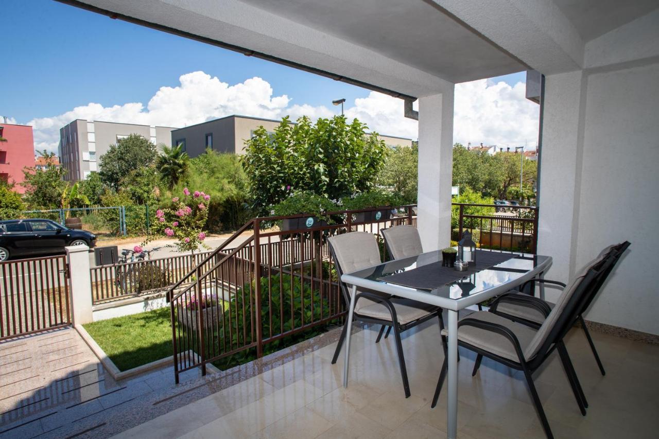 רוביני Studio Apartment Noah מראה חיצוני תמונה