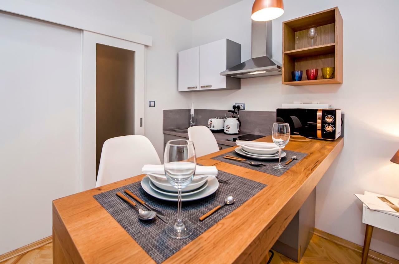 רוביני Studio Apartment Noah מראה חיצוני תמונה